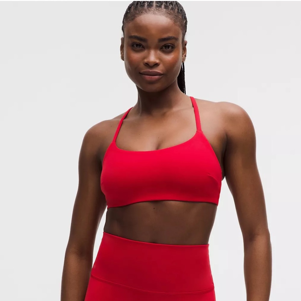 Lululemon Wunder Train Strappy Racer Bra C/D. Color Red. Size 6.